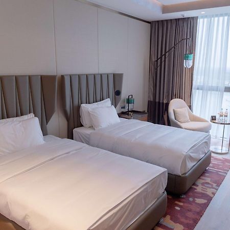 Hilton Samarkand Regency Buitenkant foto